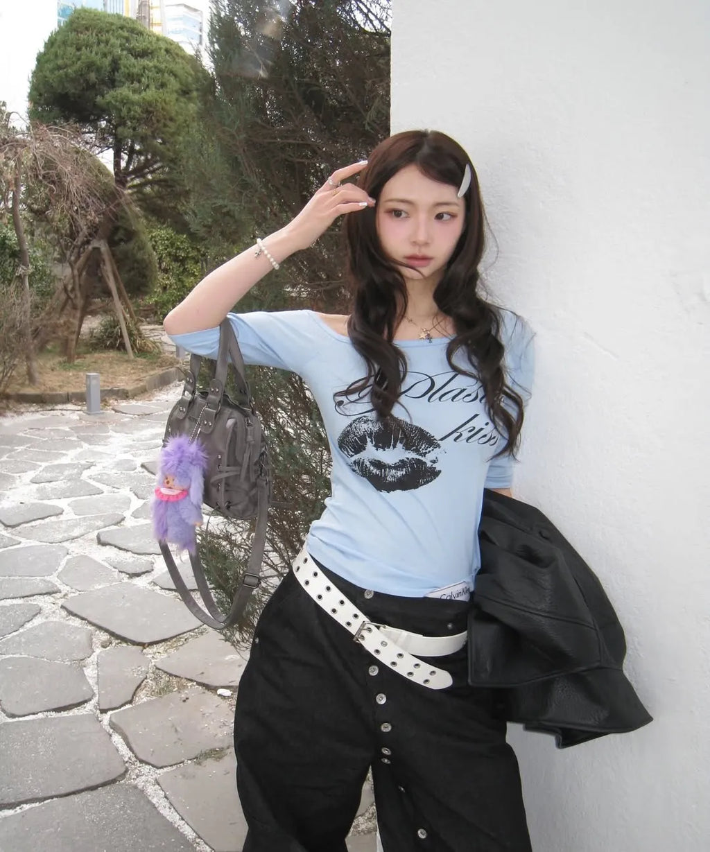 [FANCY CLUB] PLASTIC KISS ONE-SHOULDER TOP_5 COLORS