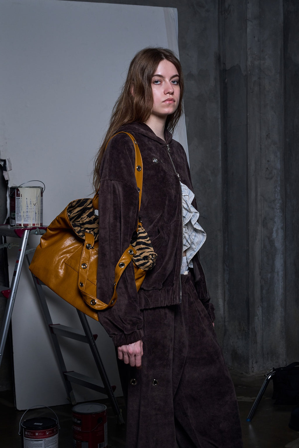 DEPC EYELET LEATHER BAG (VER.2) – CAMEL