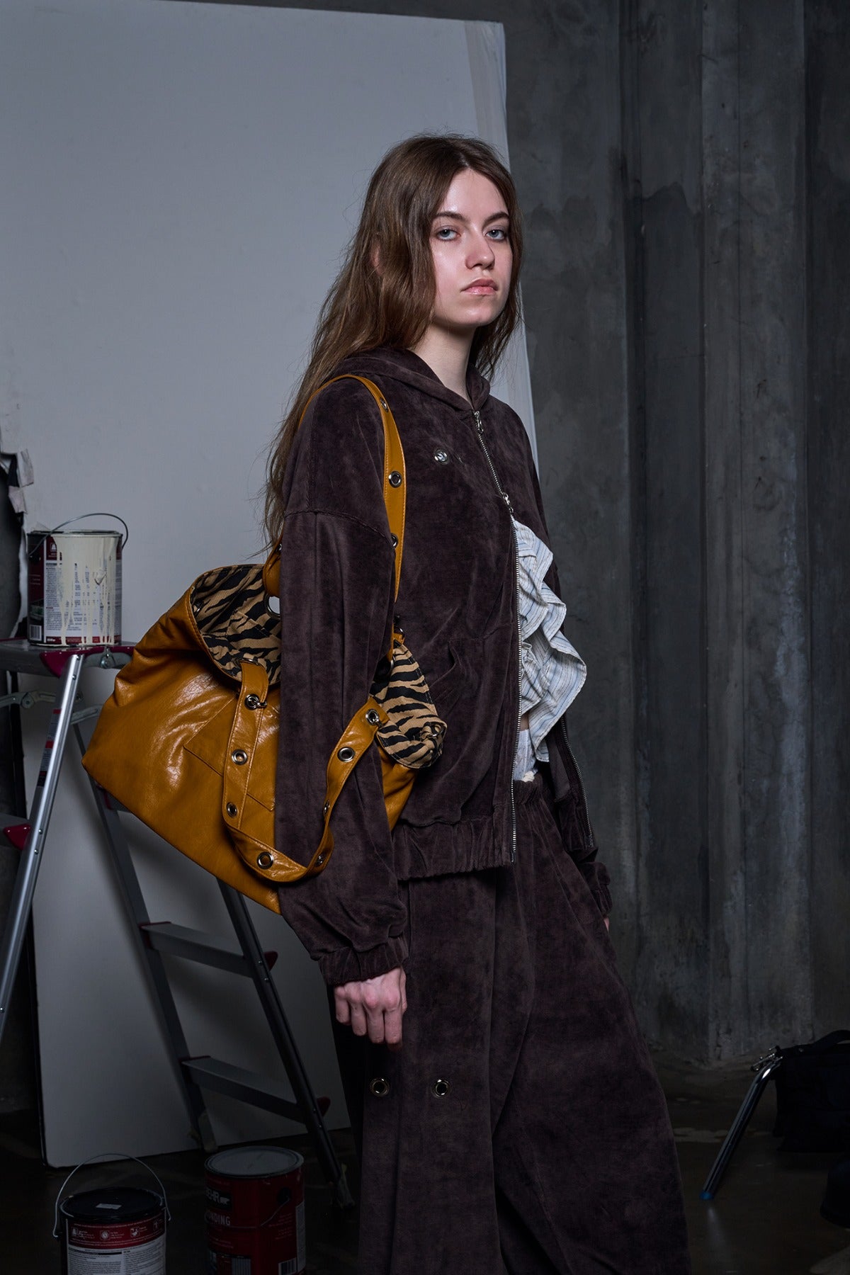 DEPC EYELET LEATHER BAG (VER.2) – CAMEL