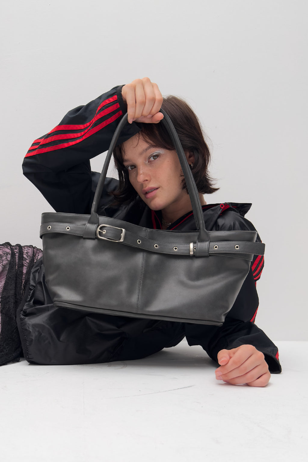 YEOMIM belted boat bag (charcoal)