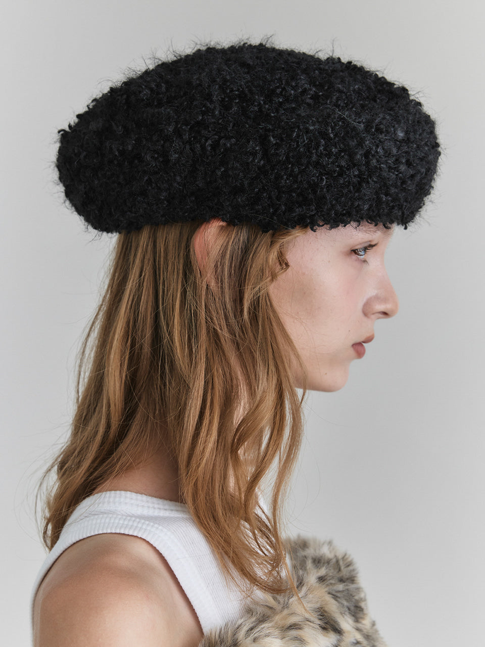 POESIEDAME INES BERET IN BLACK TERRY