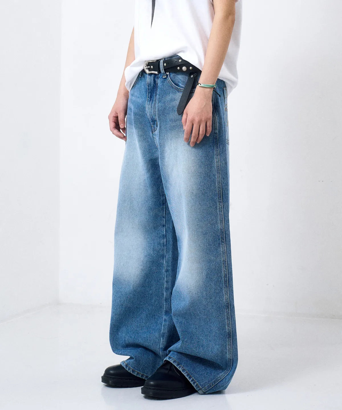 Needlework Denim Pants (Blue)