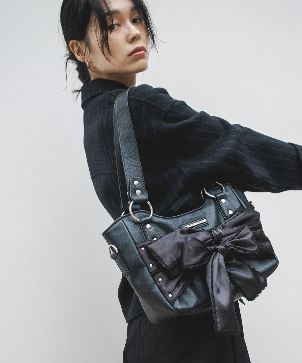 Laced Ribbon Leather Shoulder Bag (Black)