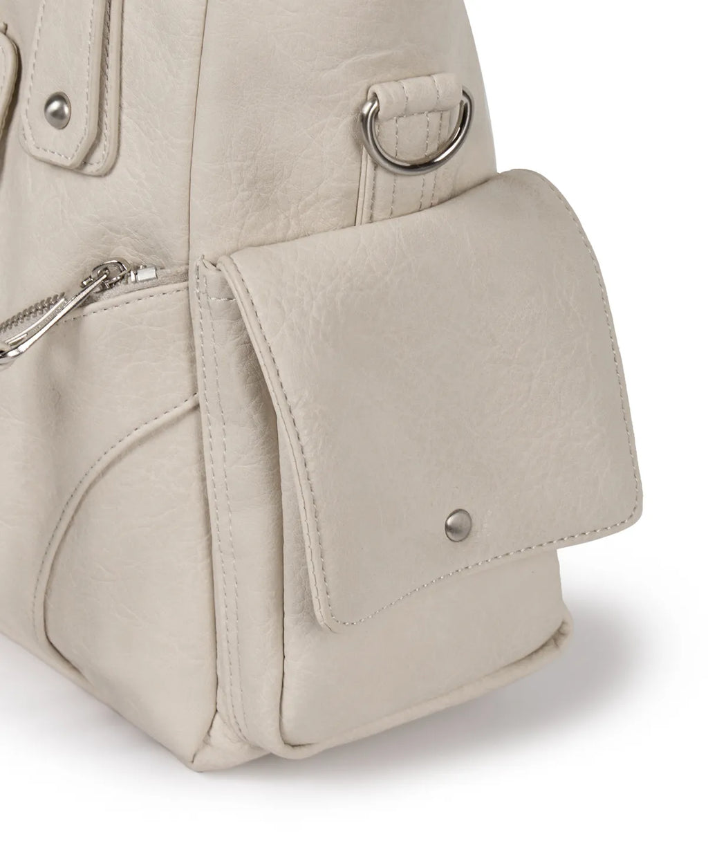 IUGA STUDDED LEATHER SHOULDER BAG / CREAMY