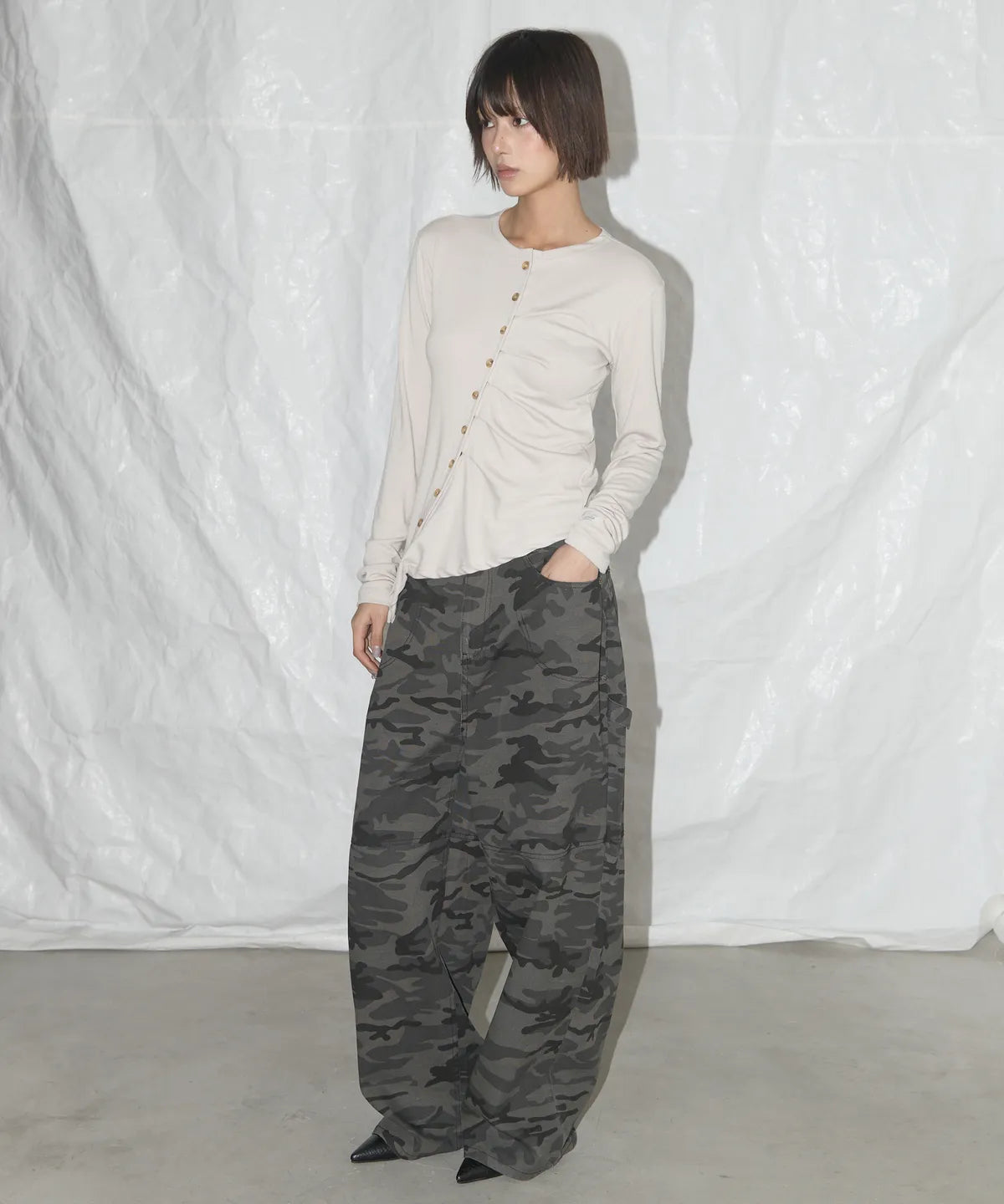 NASTY FANCY CLUB CARPENTER LETTERING DENIM PANTS / DARK GREY