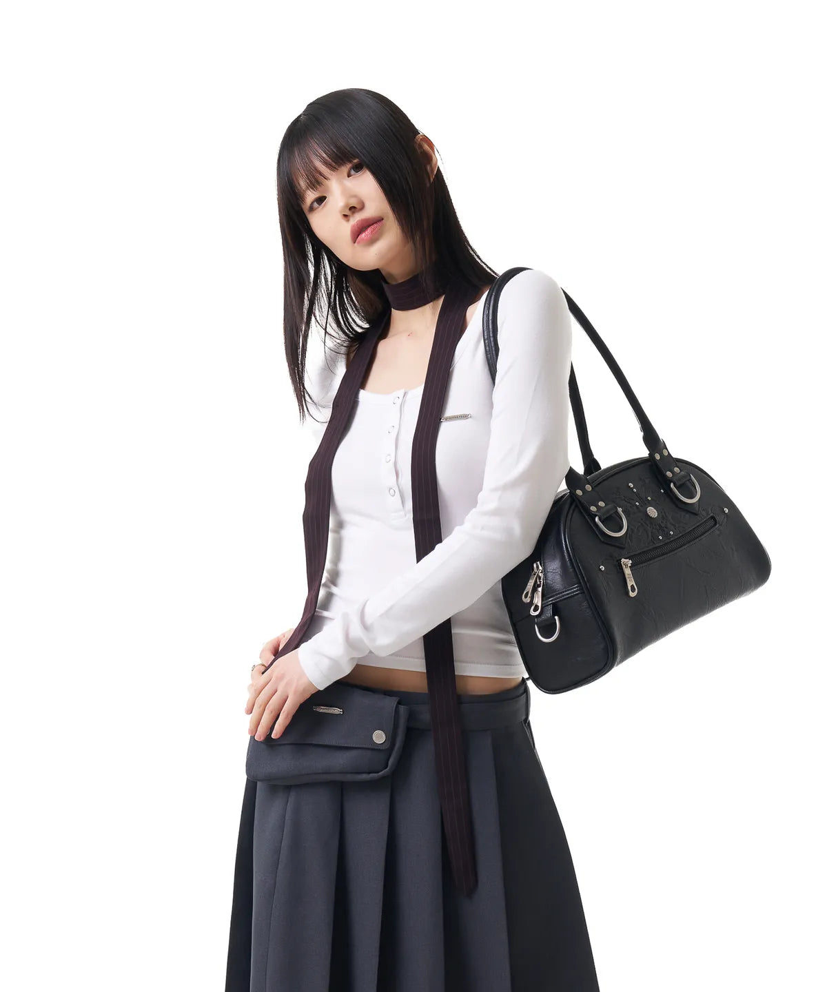 IUGA STUDDED LEATHER BOWLING BAG / BLACK