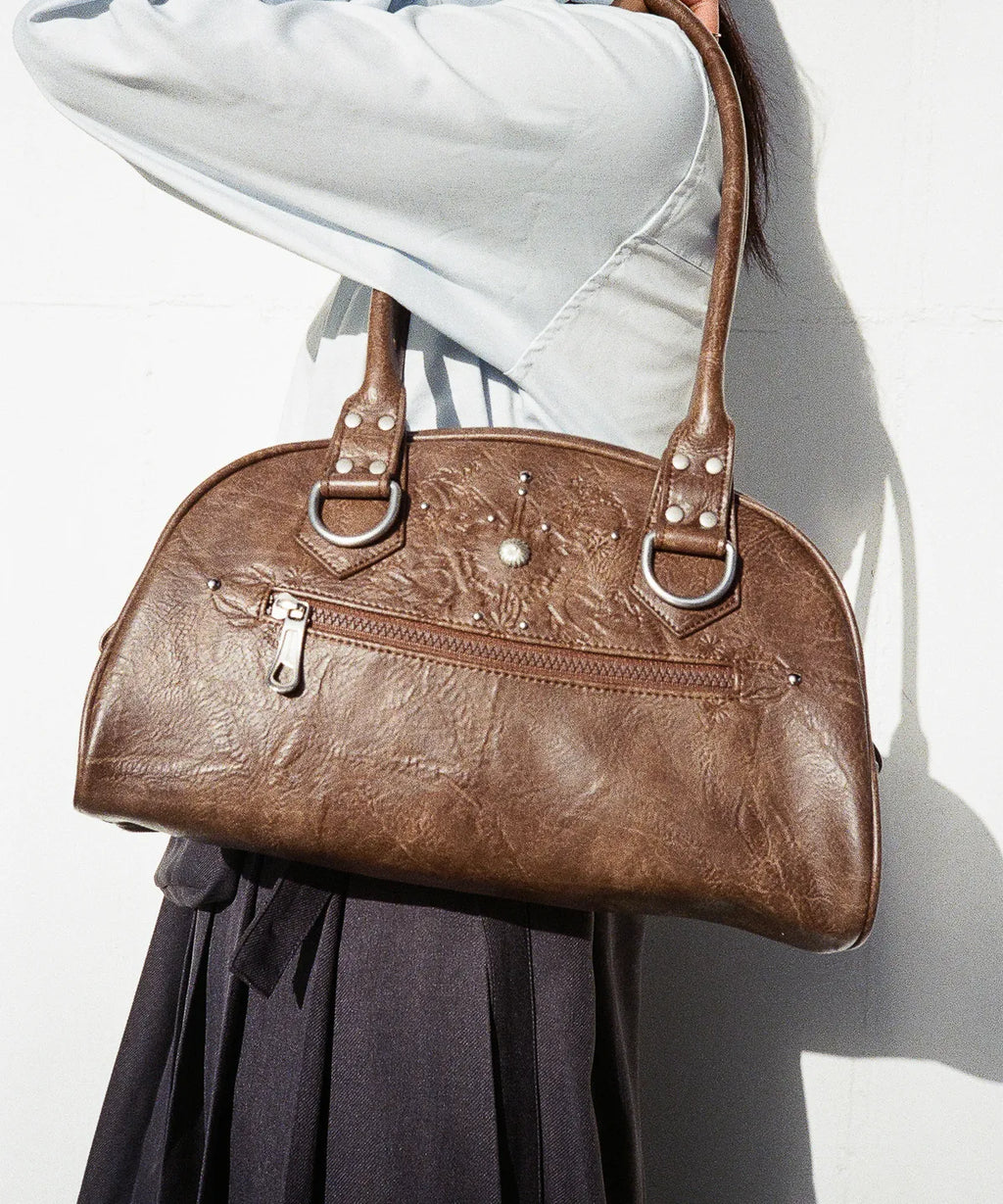 IUGA STUDDED LEATHER BOWLING BAG / BROWN