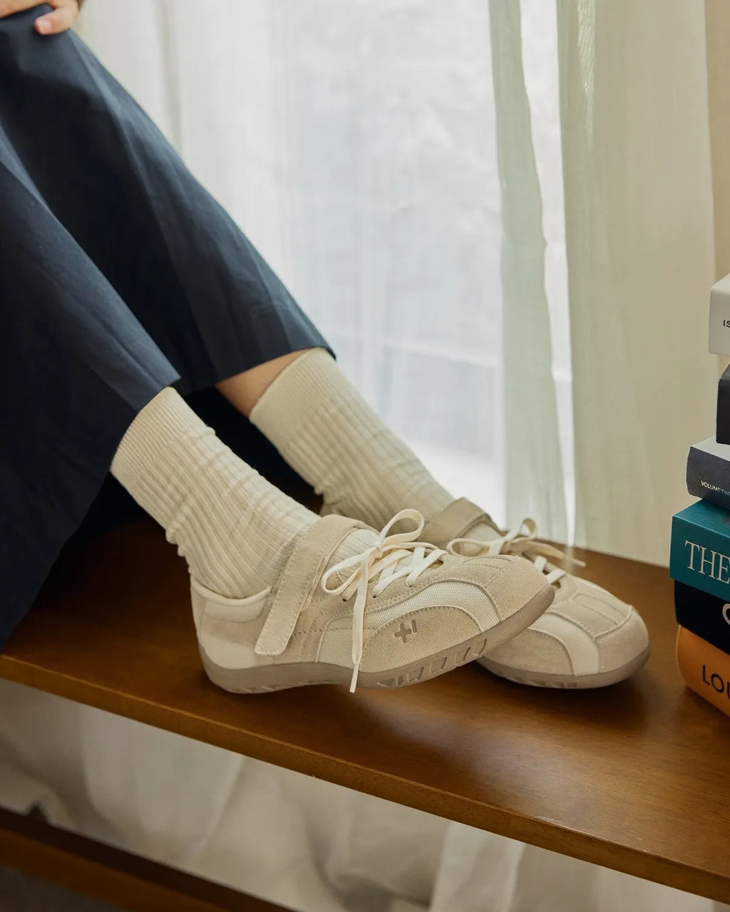 OTZ ROMARY LACE-UP SNEAKERS - SUEDE IVORY