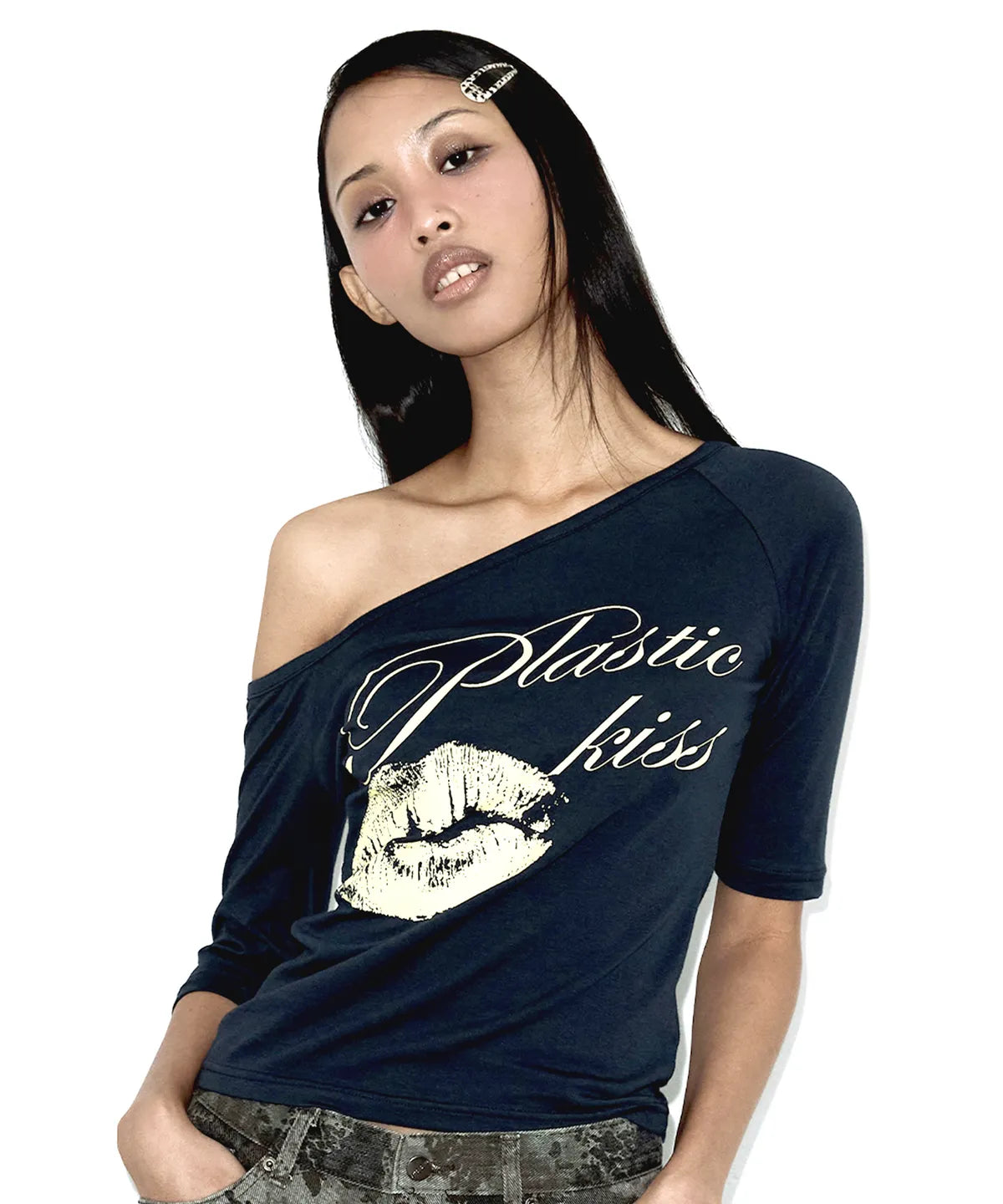 [FANCY CLUB] PLASTIC KISS ONE-SHOULDER TOP_5 COLORS