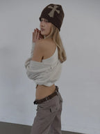 SETUPEXE CROSS STUDDED BEANIE / BROWN