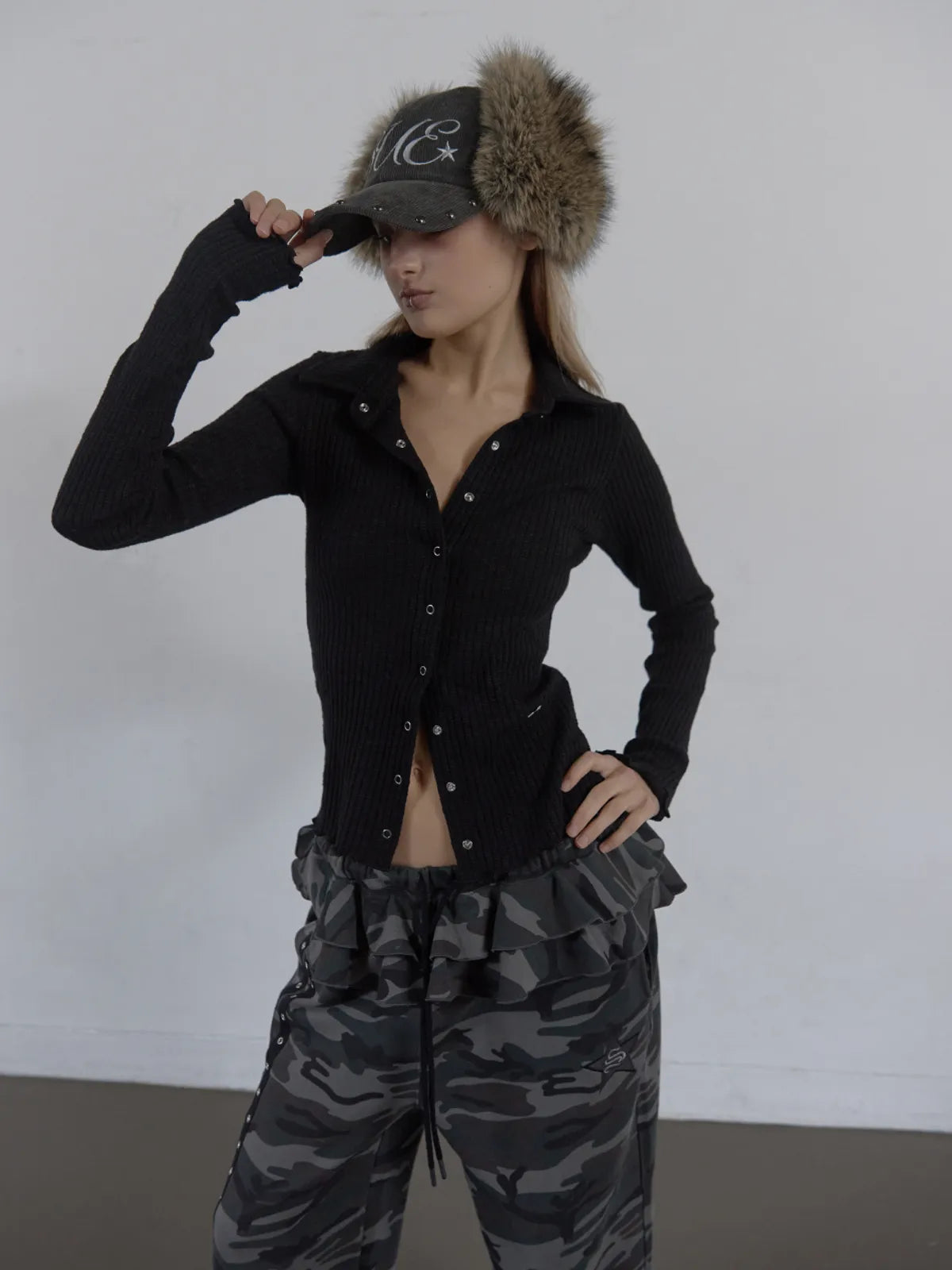 SETUPEXE CORDUROY FUR EARFLAP CAP / CHARCOAL