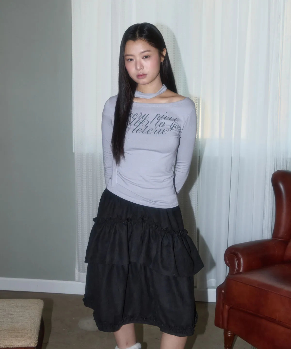 LETERIE LETTERING OFF-SHOULDER TIE LONG SLEEVE_GREY