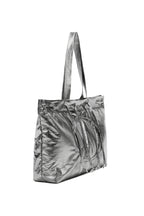 DEINET D STITCH PADDING BAG IN SILVER