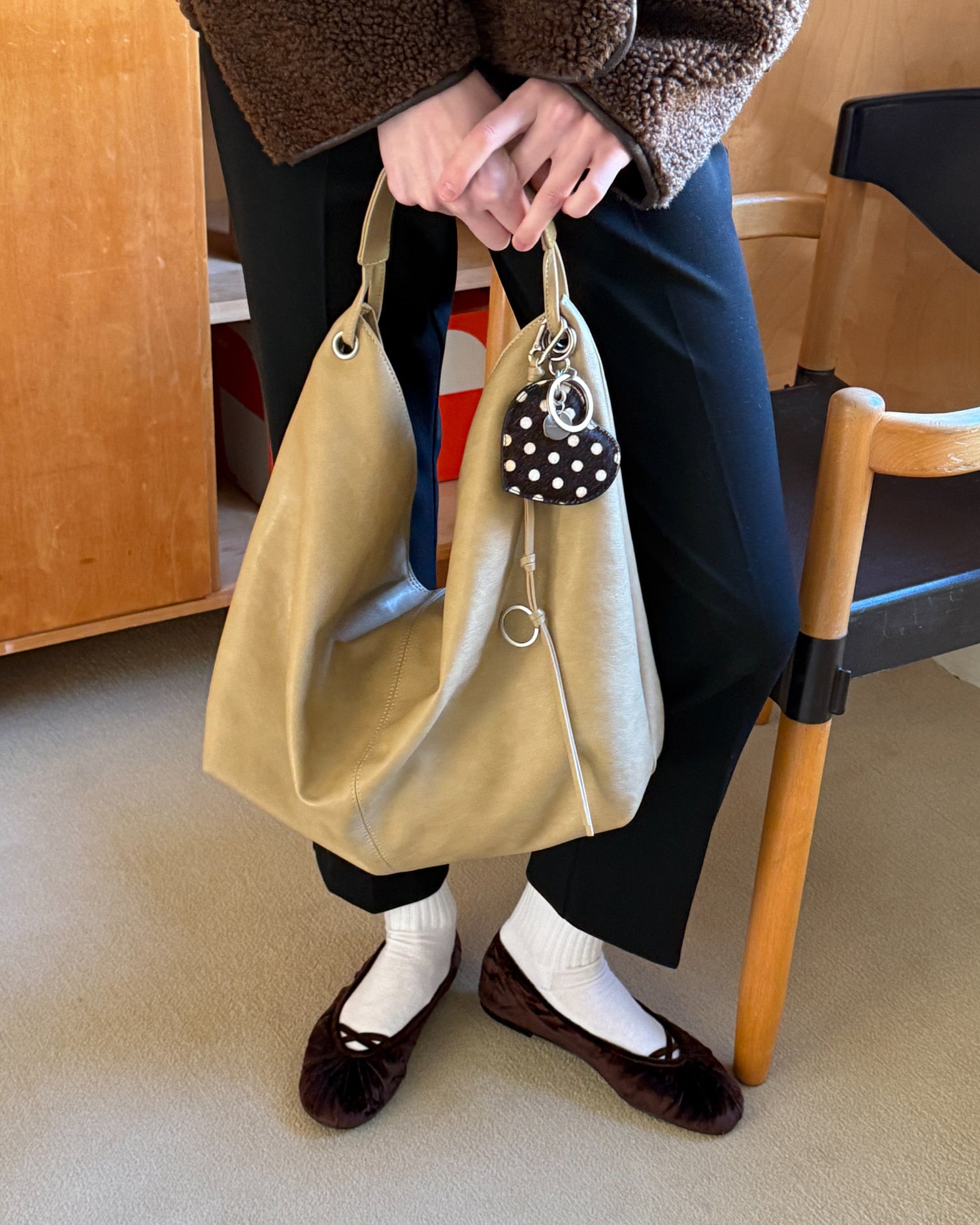 [FINDKAPOOR] RENTA BAG 35 - TAUPE BEIGE