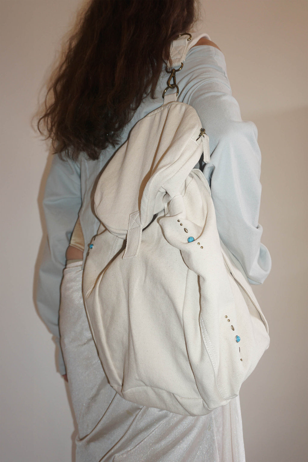 Sculptor Three-Way Stud Twill Bag Natural