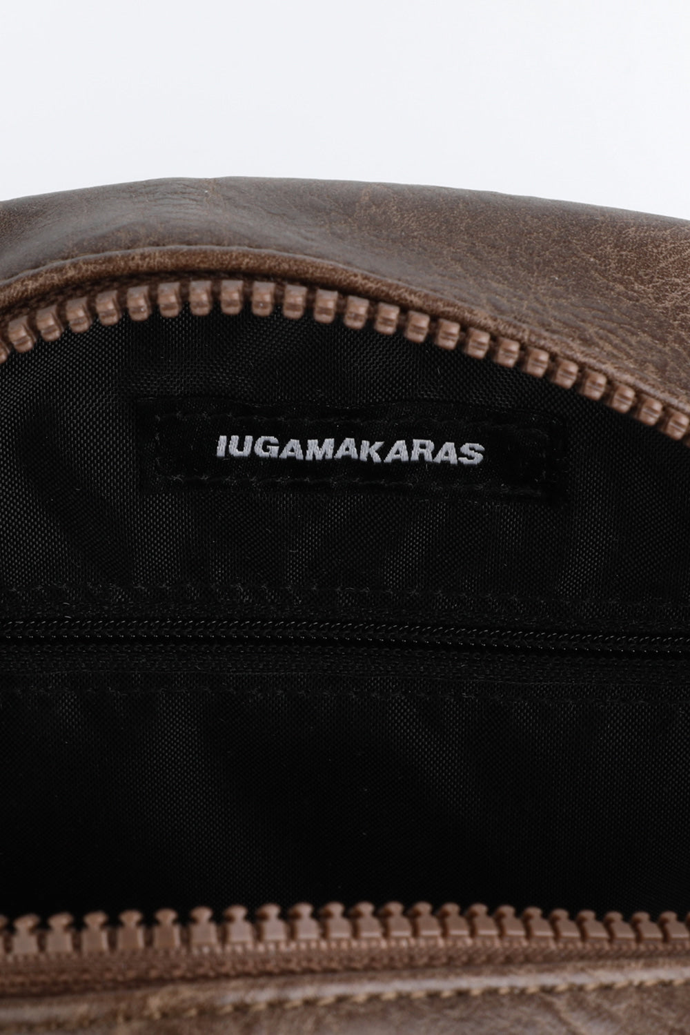 IUGA STUDDED LEATHER BOWLING BAG / BROWN