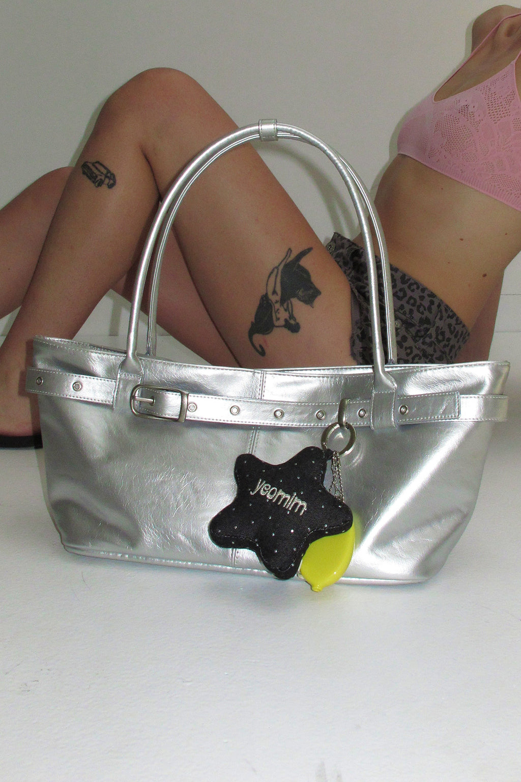 YEOMIM star cushion keyring (2colors)