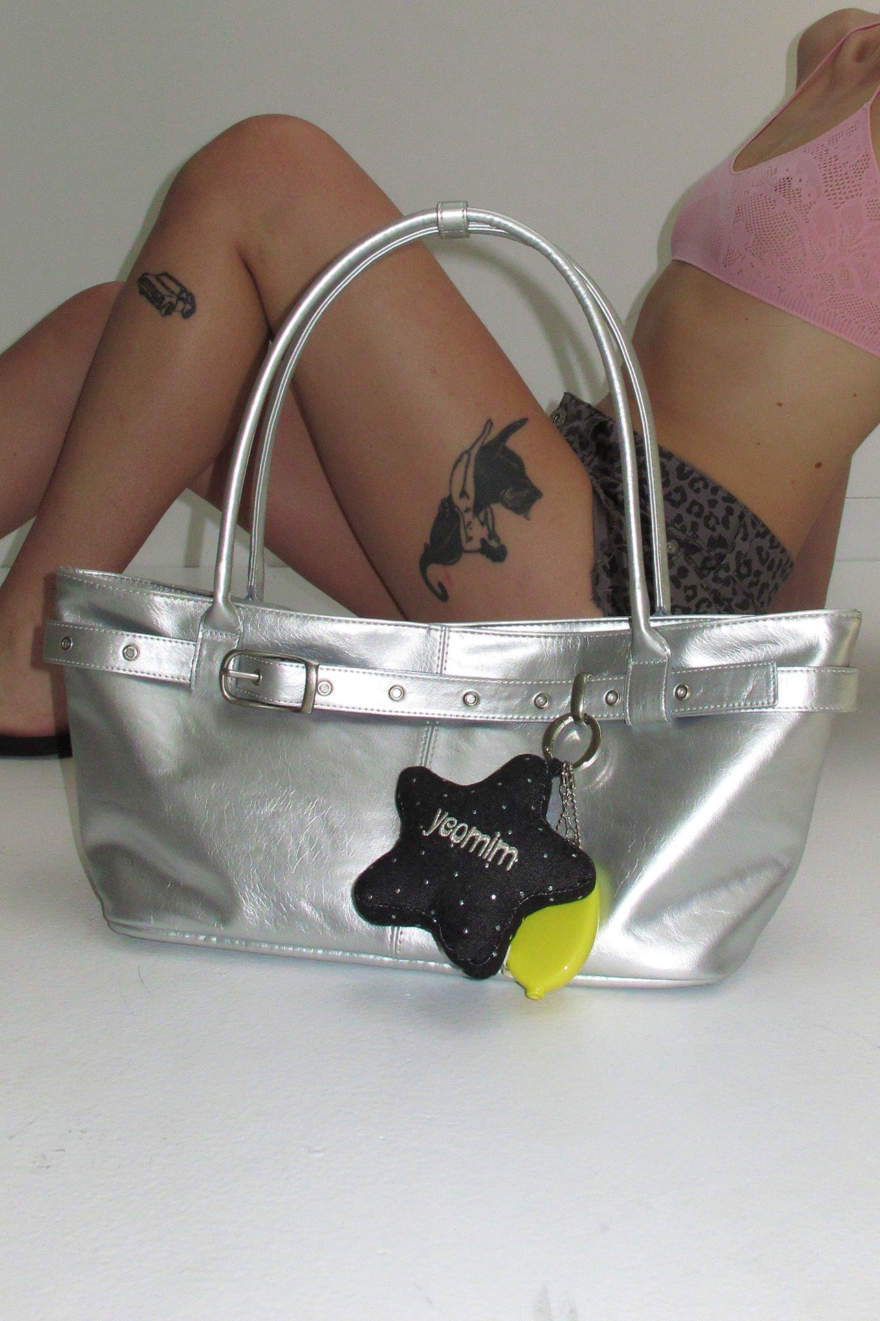 YEOMIM star cushion keyring (2colors)