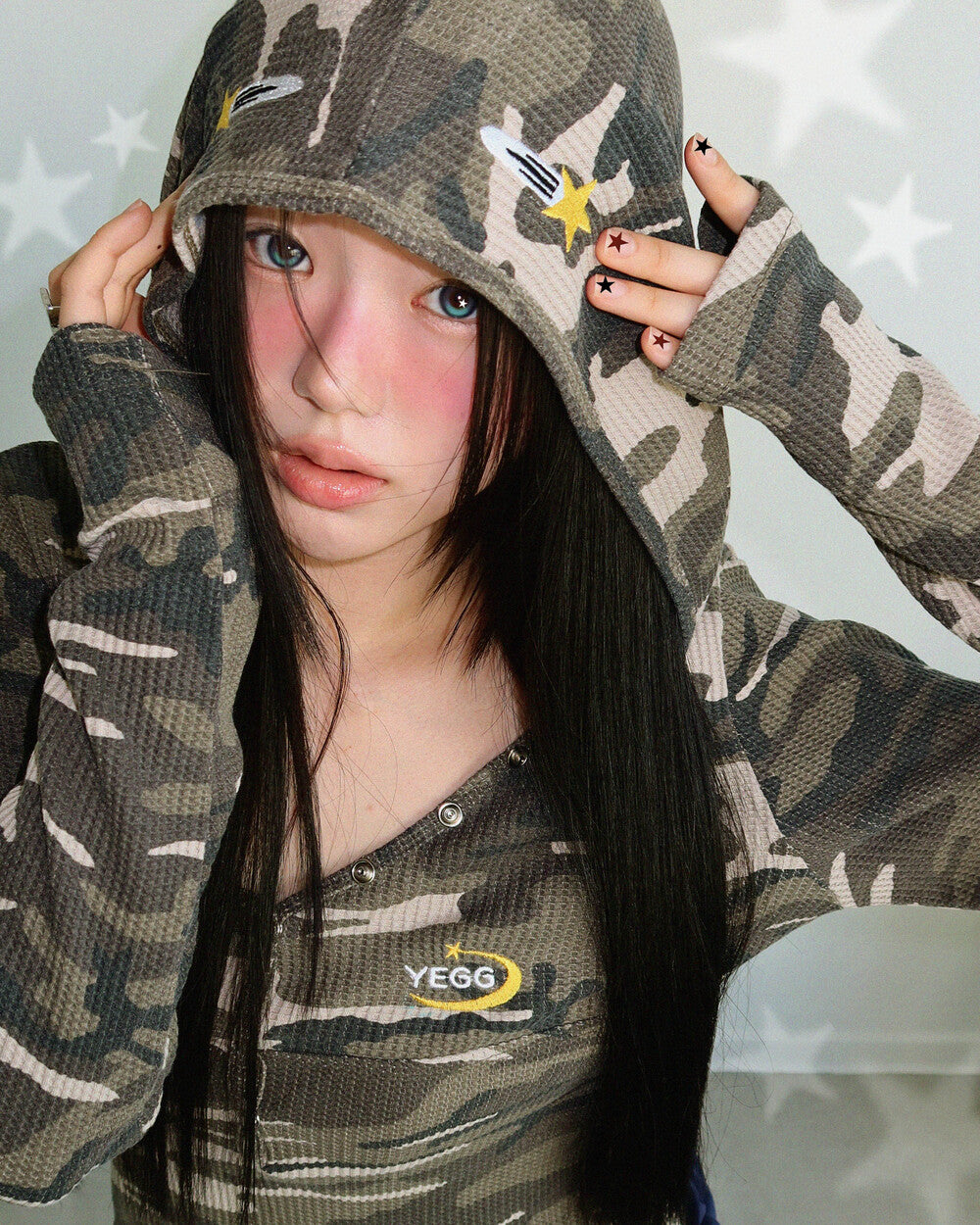 YEGG Camo Star Hoodie Tee