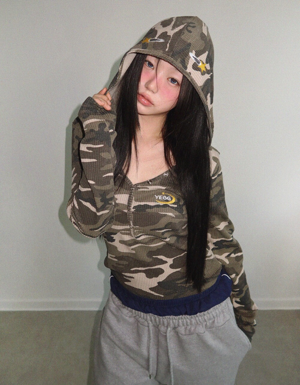 YEGG Camo Star Hoodie Tee