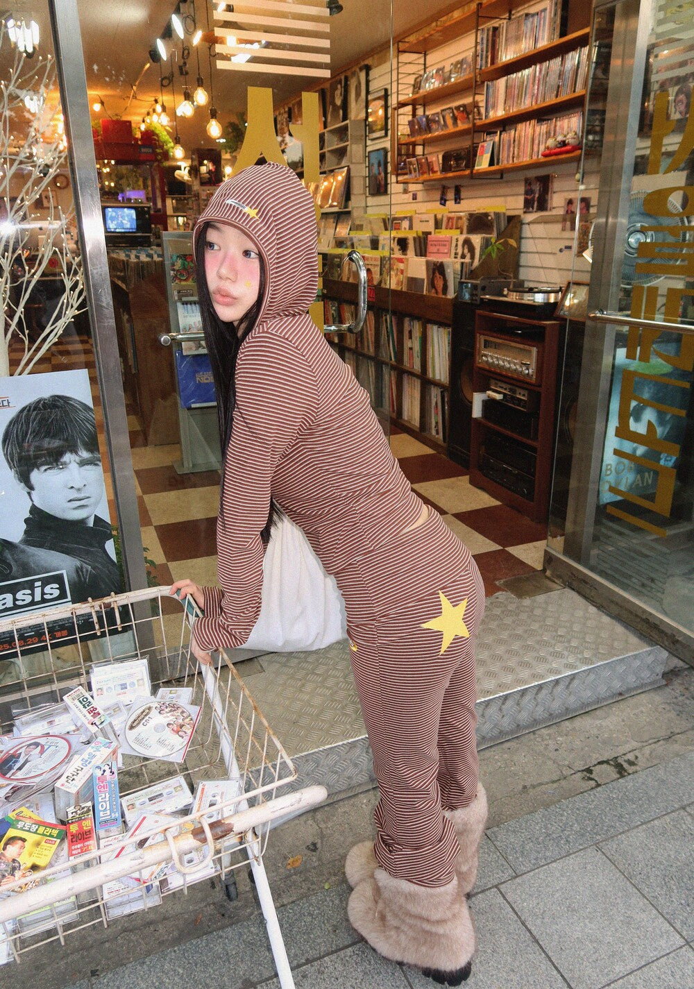 YEGG Star Hip Pants - 2colors