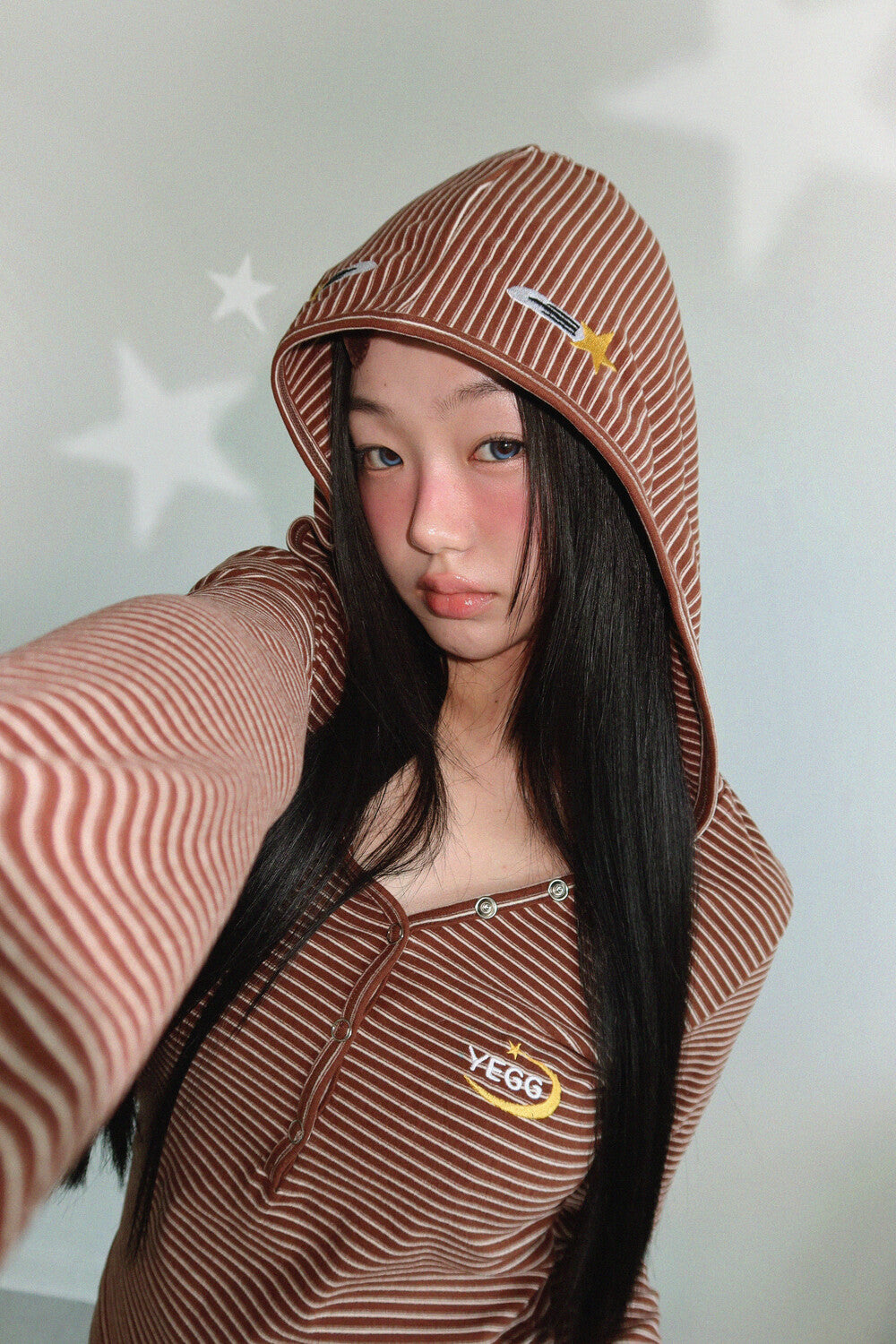 YEGG Star Pin Hoodie Tee - 2colors