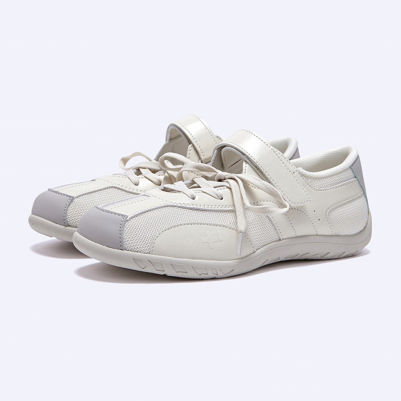 OTZ ROMARY LACE-UP SNEAKERS / IVORY