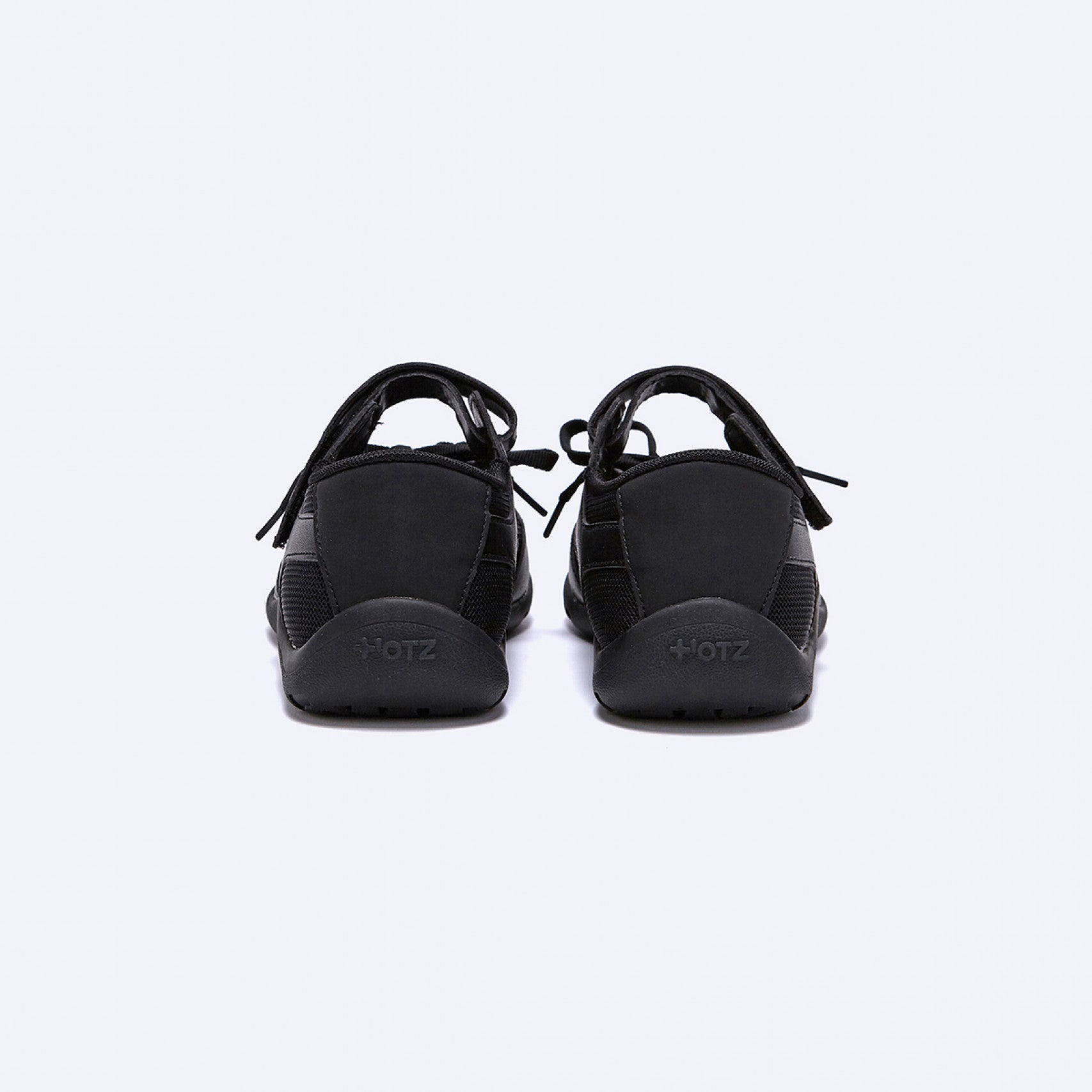 OTZ ROMARY LACE-UP SNEAKERS / BLACK