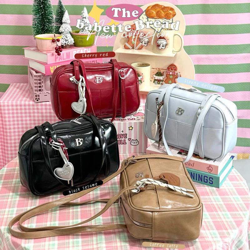 [香港現貨✨] [獨家代理🎀] The Babette Bread Shoulder Bag / Cherry Red